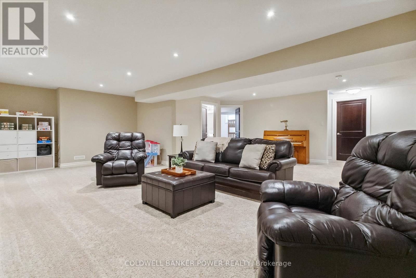 1376 Shore Road, London South, Ontario  N6K 4Z8 - Photo 32 - X12405892