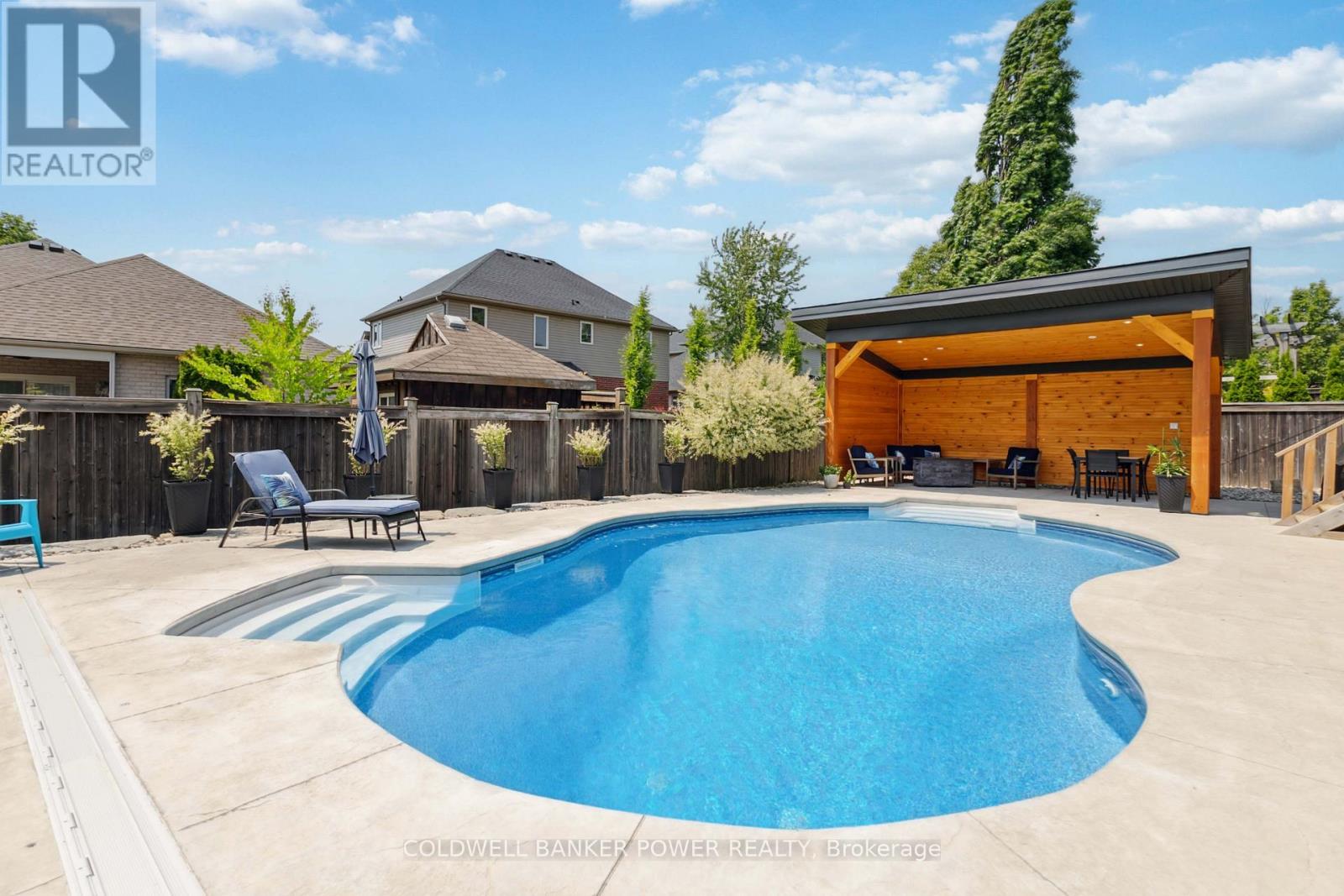 1376 Shore Road, London South, Ontario  N6K 4Z8 - Photo 39 - X12405892