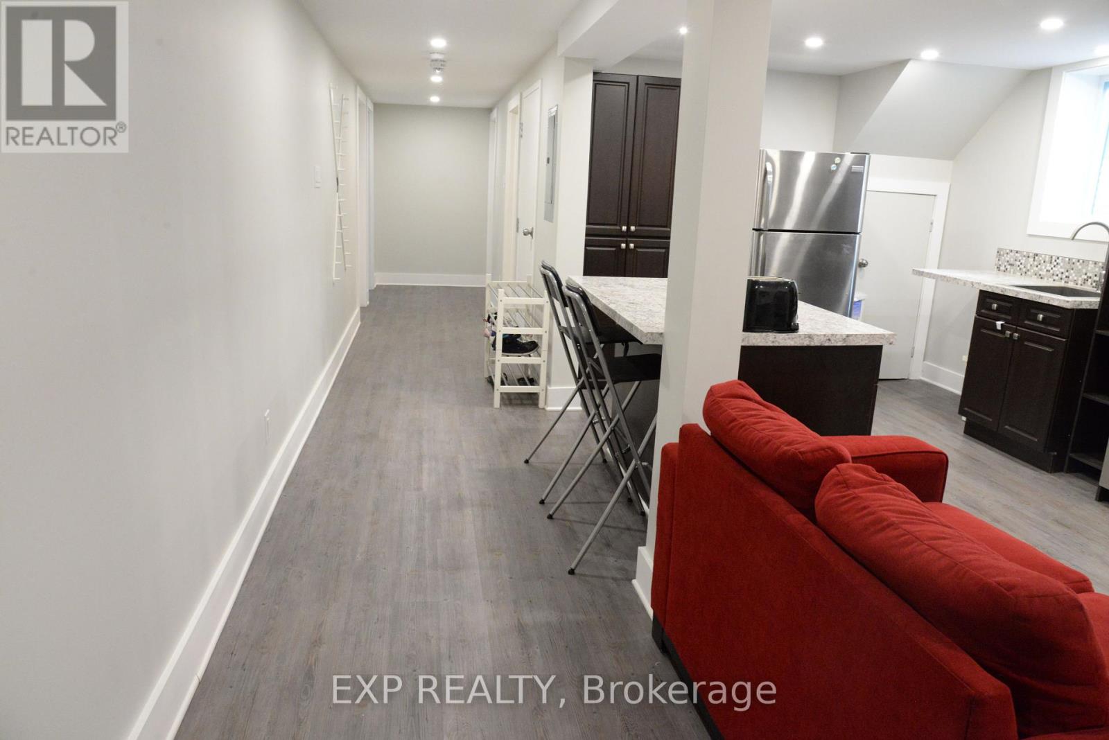 1240 Adirondack Drive, Ottawa, Ontario  K2C 2V3 - Photo 20 - X12405839