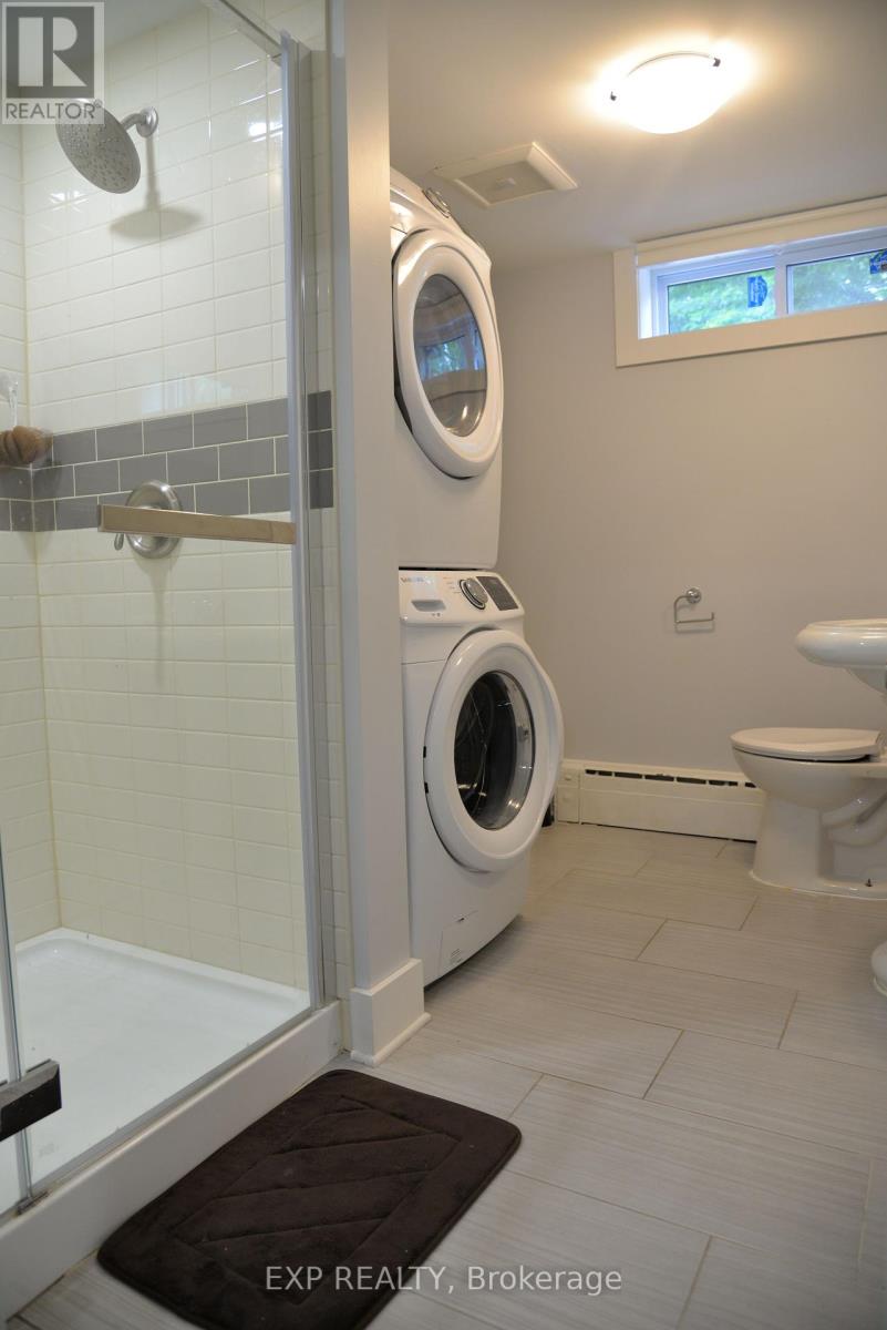 1240 Adirondack Drive, Ottawa, Ontario  K2C 2V3 - Photo 22 - X12405839