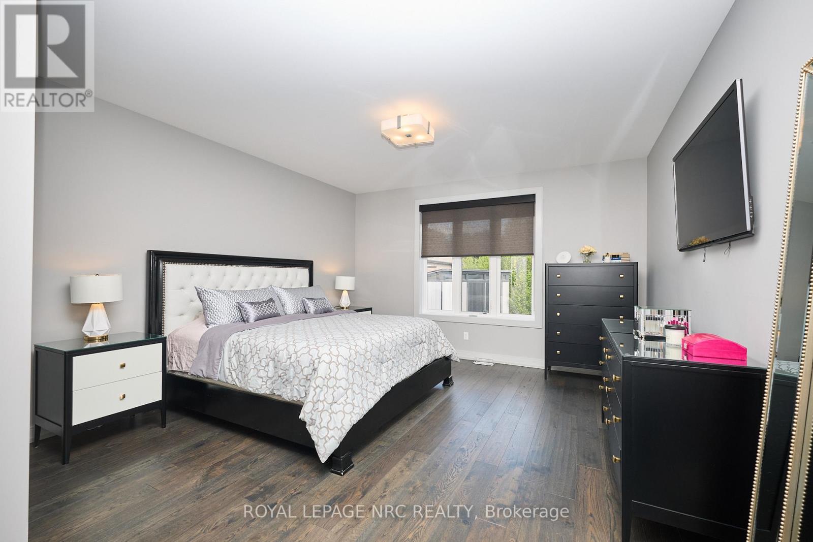 60 Rosewood Crescent, Pelham, Ontario  L0S 1E6 - Photo 24 - X12405846