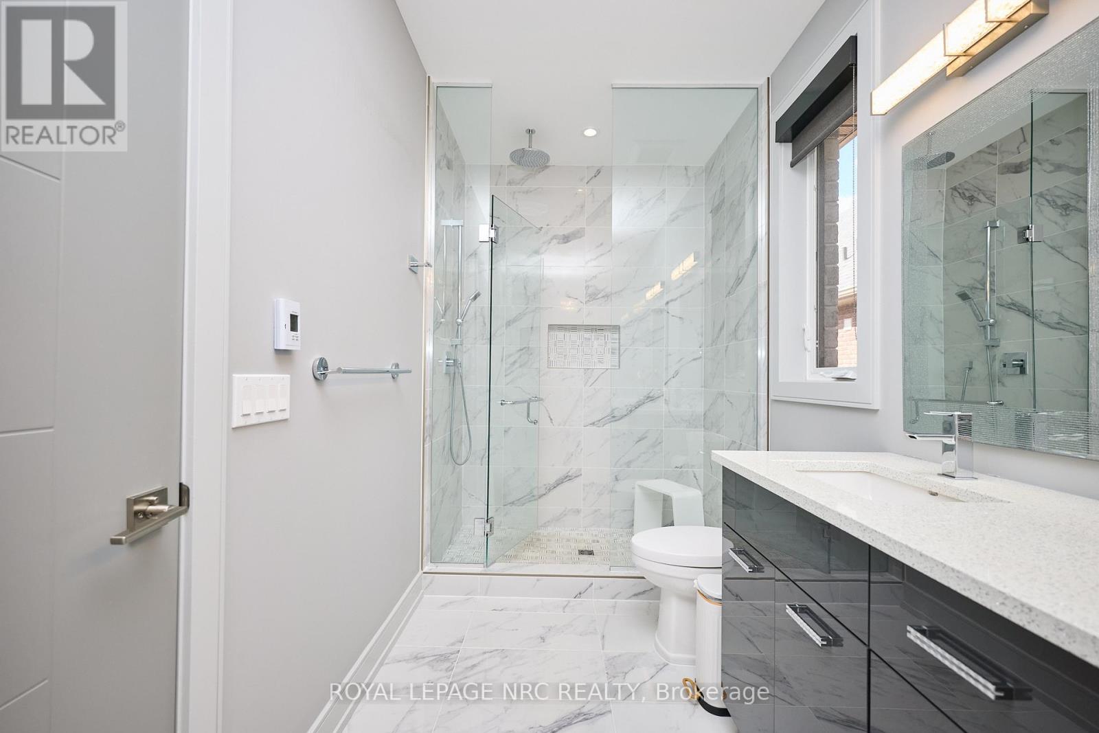 60 Rosewood Crescent, Pelham, Ontario  L0S 1E6 - Photo 27 - X12405846