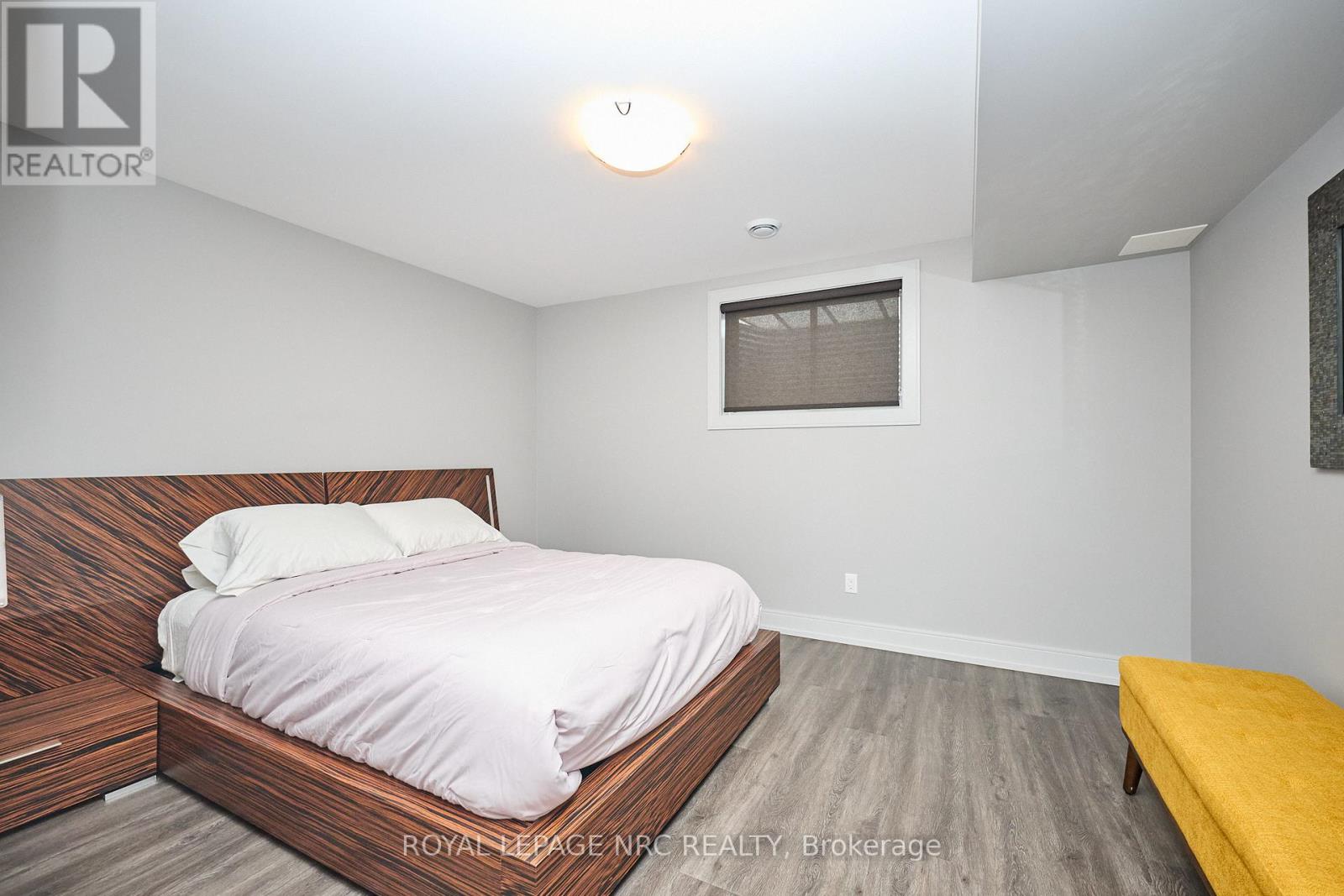 60 Rosewood Crescent, Pelham, Ontario  L0S 1E6 - Photo 32 - X12405846