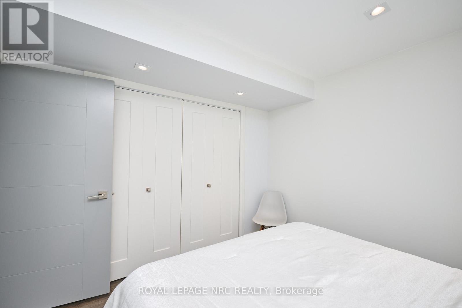 60 Rosewood Crescent, Pelham, Ontario  L0S 1E6 - Photo 35 - X12405846