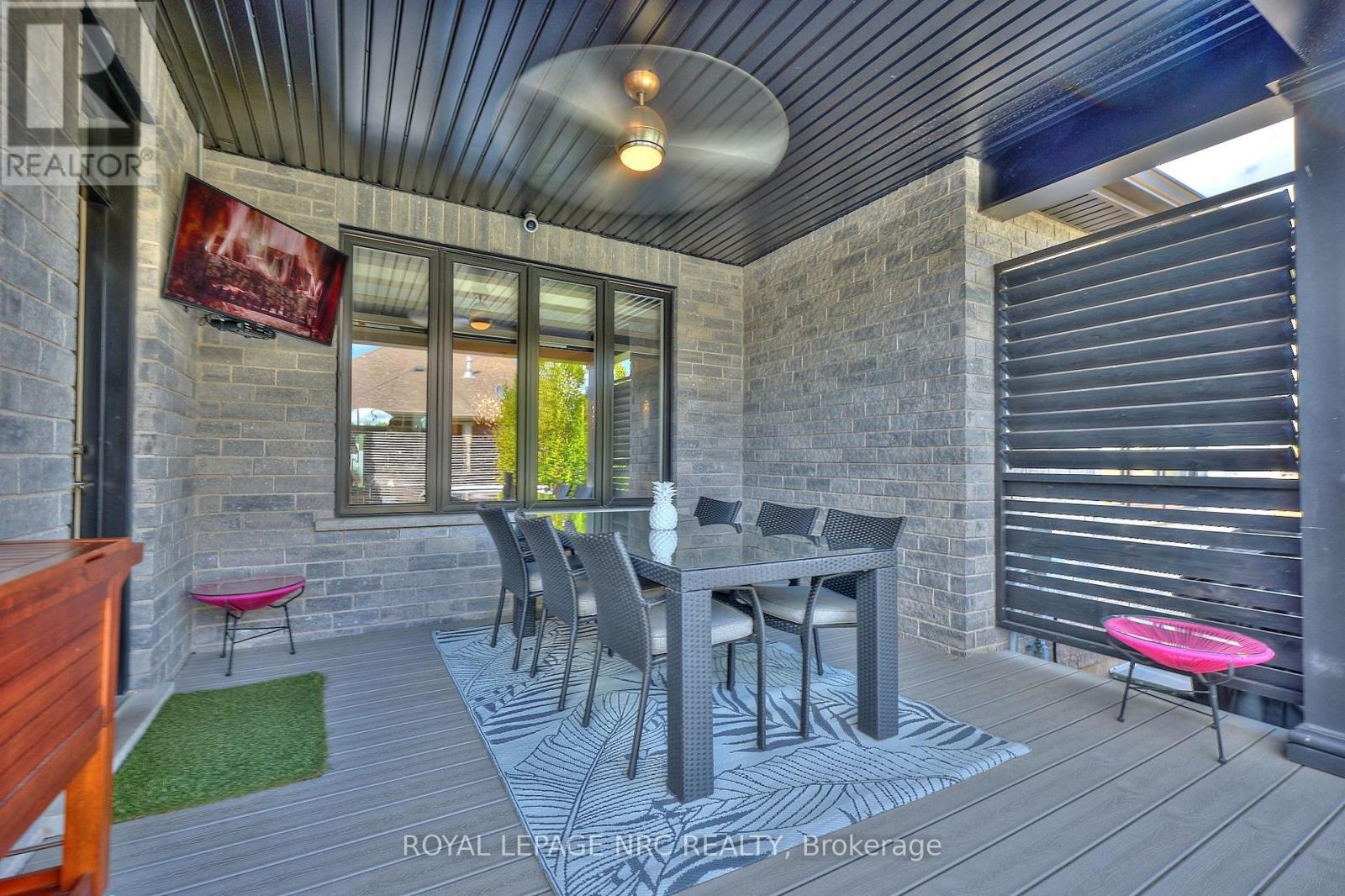 60 Rosewood Crescent, Pelham, Ontario  L0S 1E6 - Photo 37 - X12405846