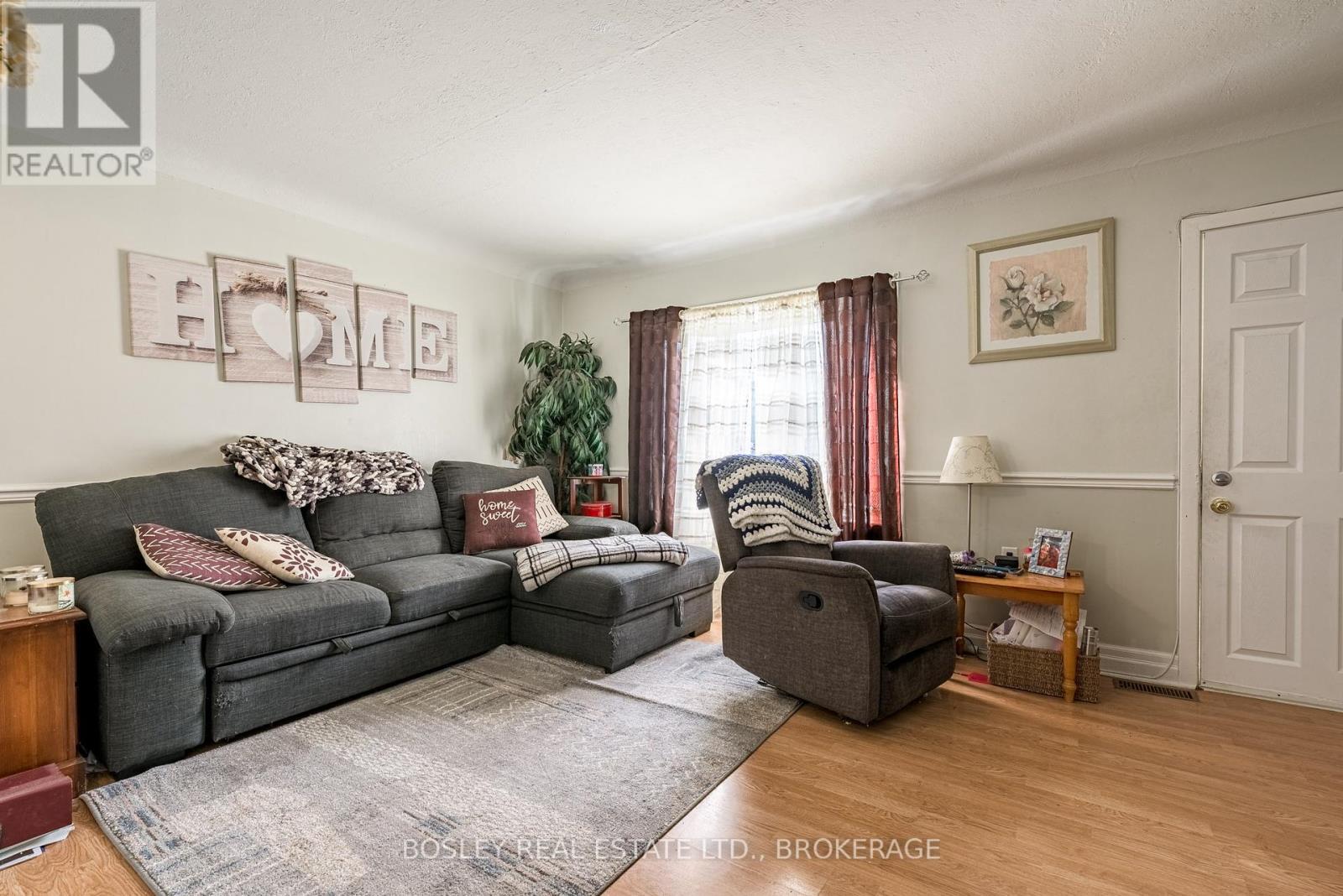 17 Mccalla Drive, St. Catharines, Ontario  L2N 1A1 - Photo 3 - X12405861