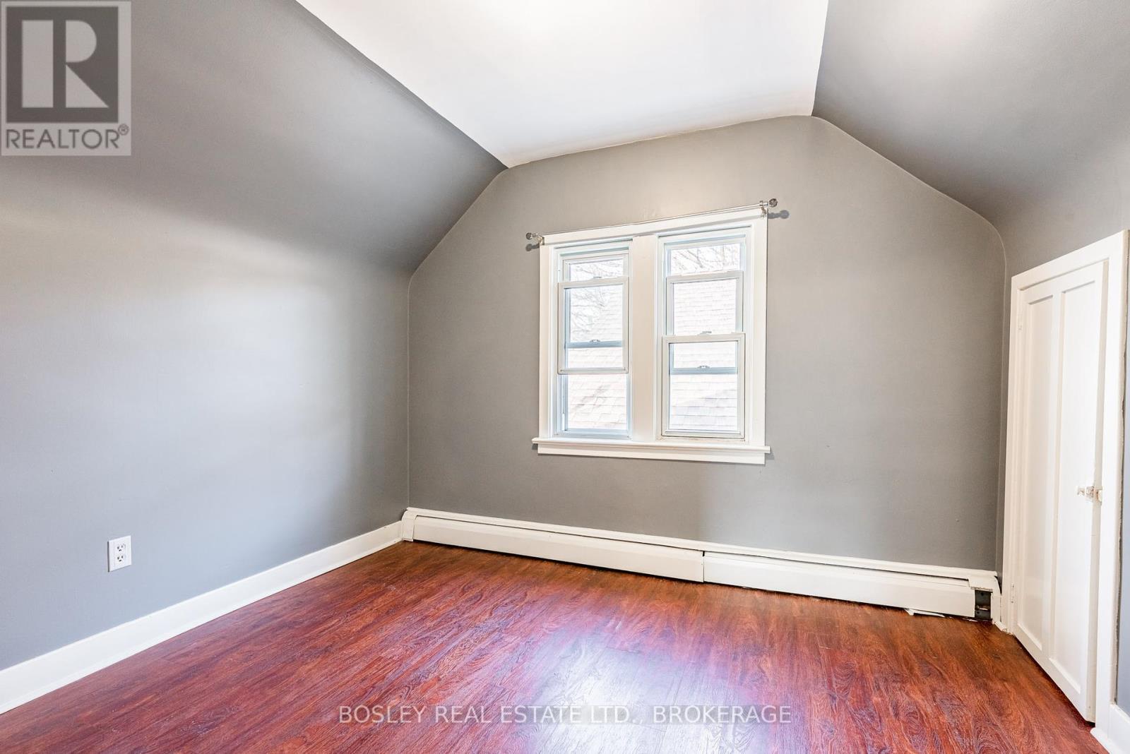 17 Mccalla Drive, St. Catharines, Ontario  L2N 1A1 - Photo 7 - X12405861