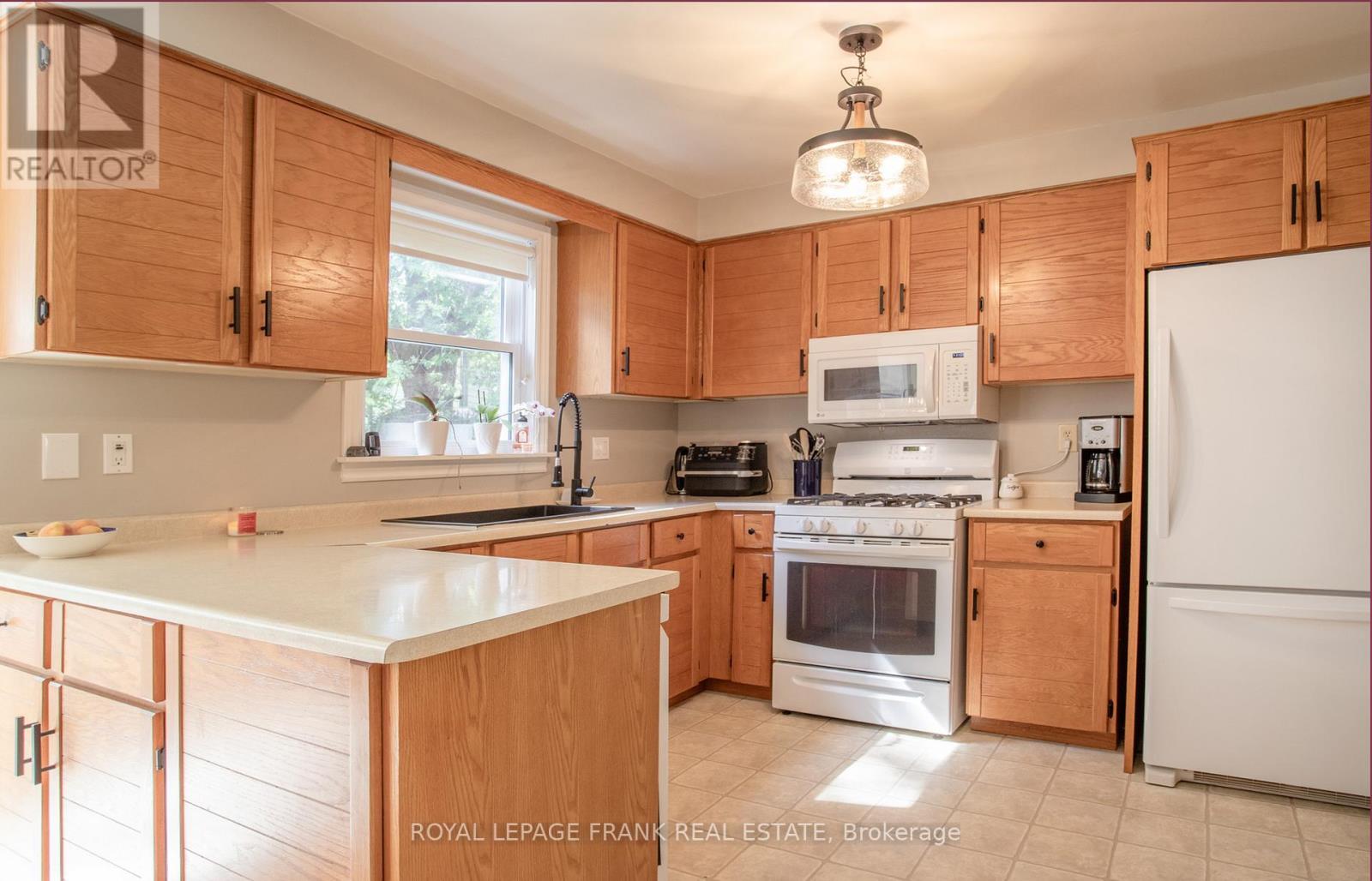 99 Hart Boulevard, Clarington, Ontario  L1B 1E4 - Photo 12 - E12405847