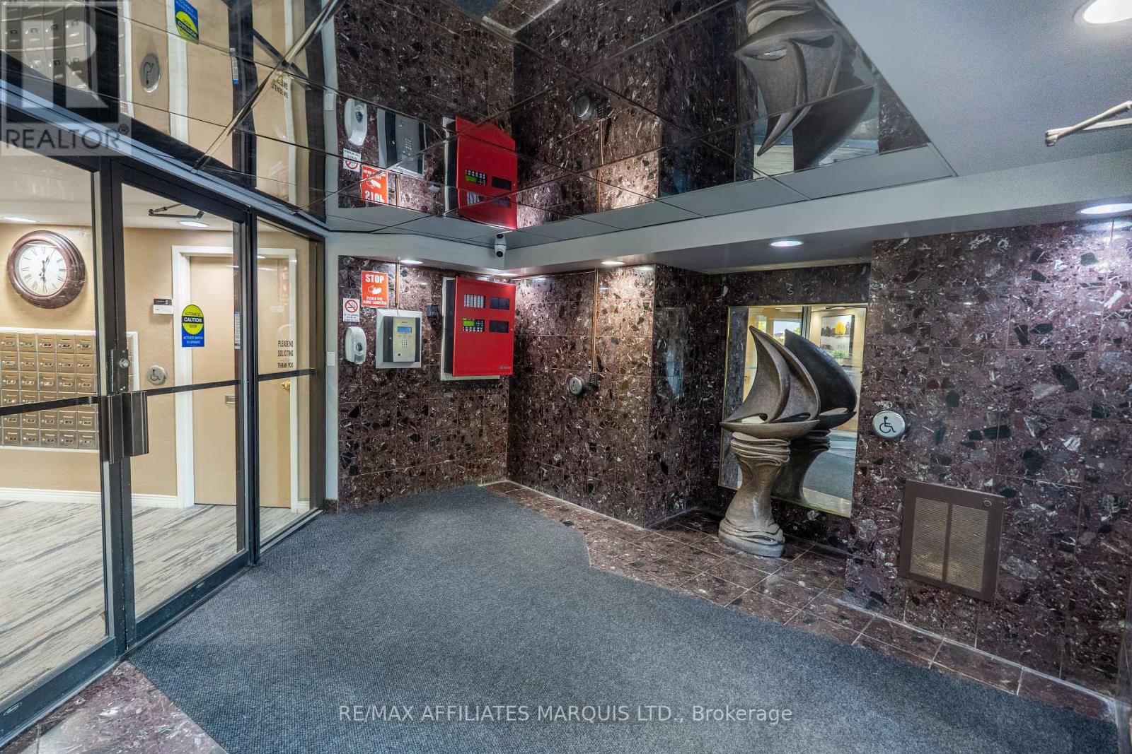 304 - 121 Water Street W, Cornwall, Ontario  K6J 5T8 - Photo 3 - X12405904