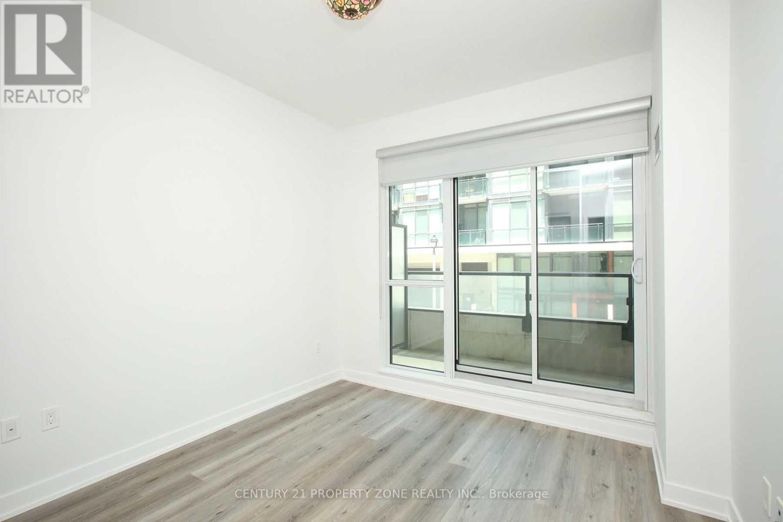 Th-17 - 4055 Parkside Village Drive, Mississauga, Ontario  L5B 0K8 - Photo 14 - W12338907