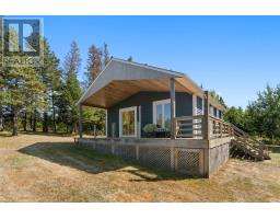 156 Route 103, Seaview, Ca