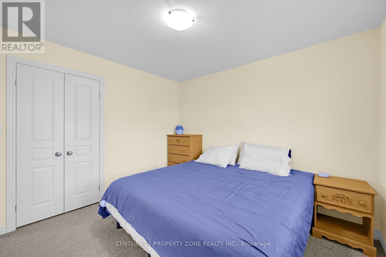 8 Chamberlain Avenue, Ingersoll, Ontario  N5C 3B3 - Photo 28 - X12363168