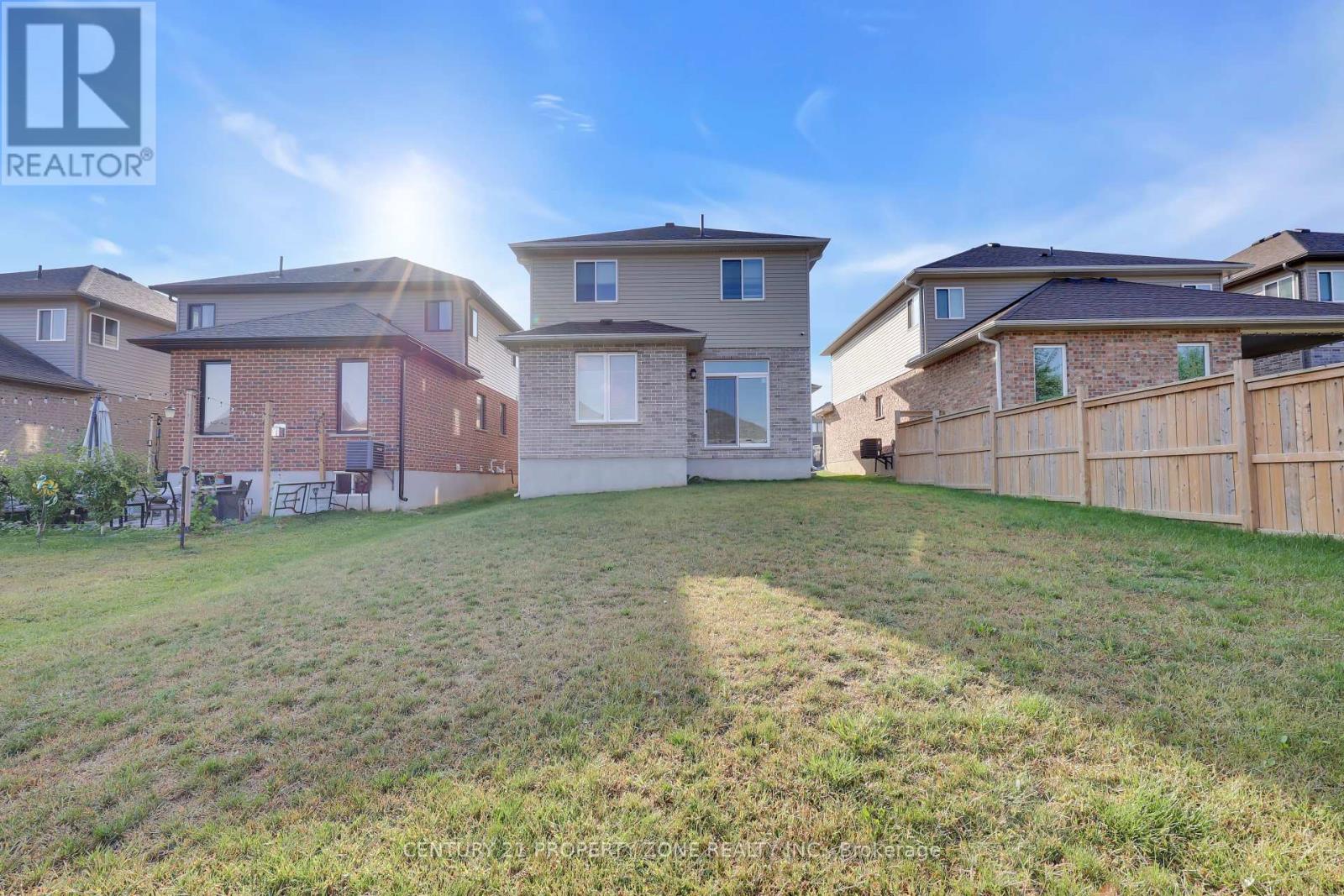 8 Chamberlain Avenue, Ingersoll, Ontario  N5C 3B3 - Photo 41 - X12363168