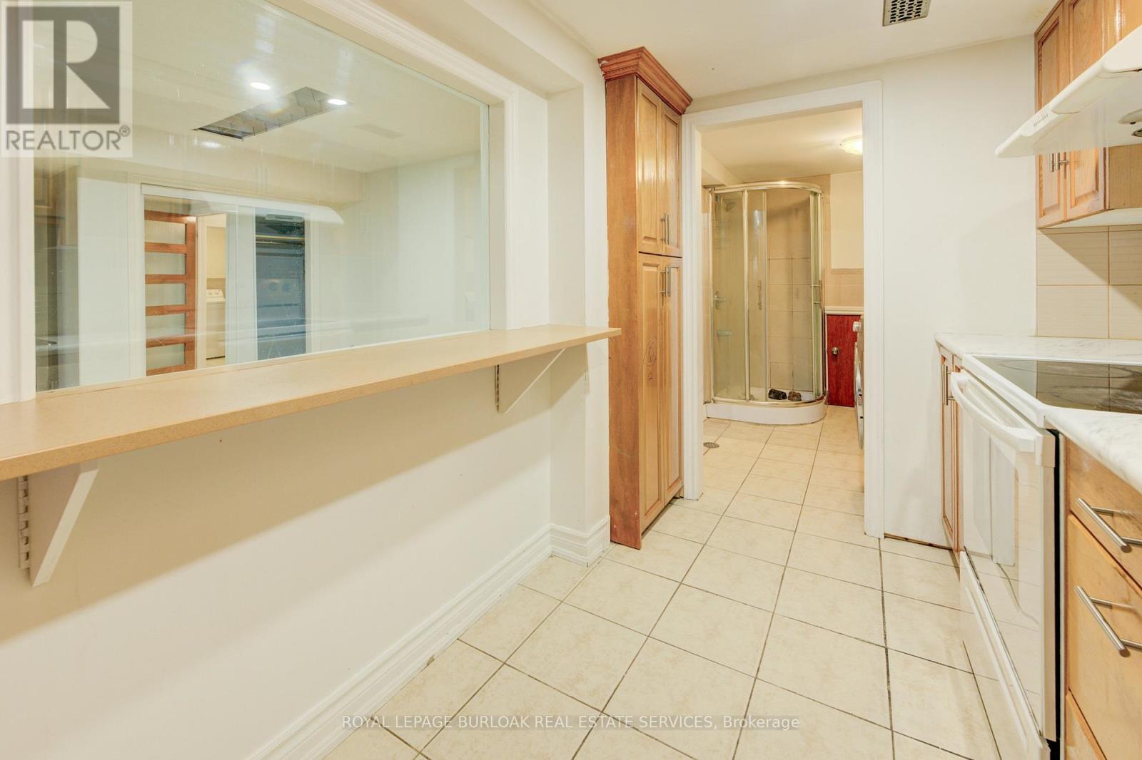 37 Hucknall Road, Toronto, Ontario  M3J 1V7 - Photo 32 - W12298500