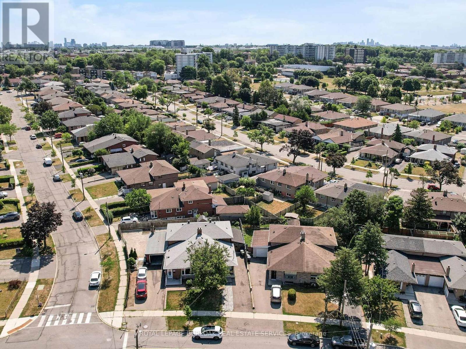 37 Hucknall Road, Toronto, Ontario  M3J 1V7 - Photo 39 - W12298500