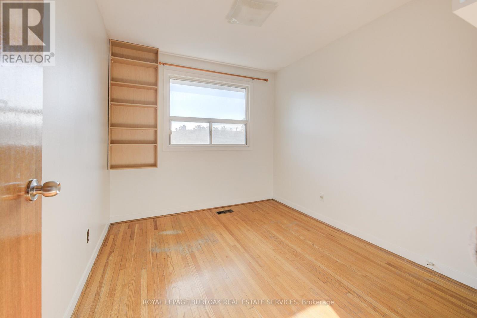 37 Hucknall Road, Toronto, Ontario  M3J 1V7 - Photo 19 - W12298500