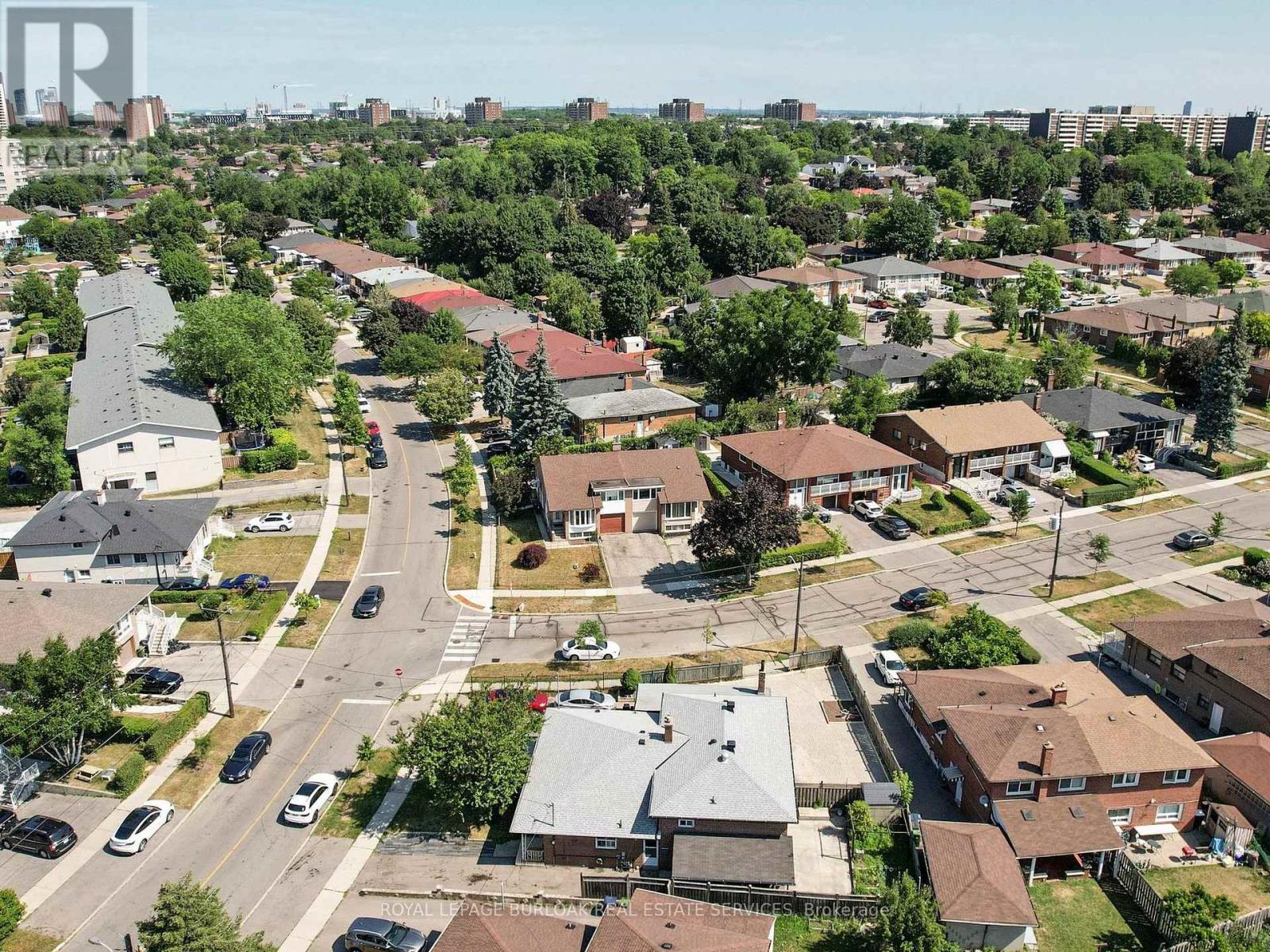 37 Hucknall Road, Toronto, Ontario  M3J 1V7 - Photo 41 - W12298500