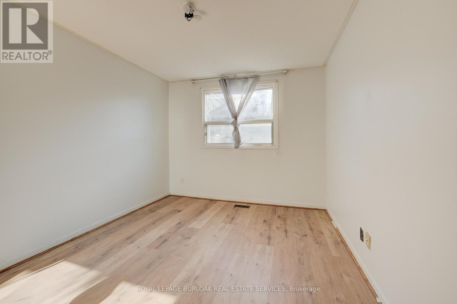 37 Hucknall Road, Toronto, Ontario  M3J 1V7 - Photo 24 - W12298500