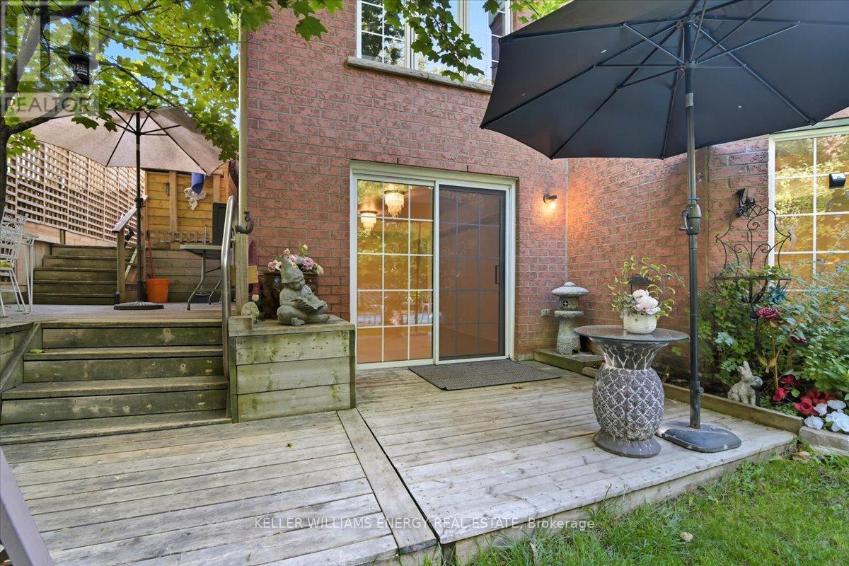 990 Glenbourne Drive, Oshawa, Ontario  L1K 2P9 - Photo 4 - E12363069