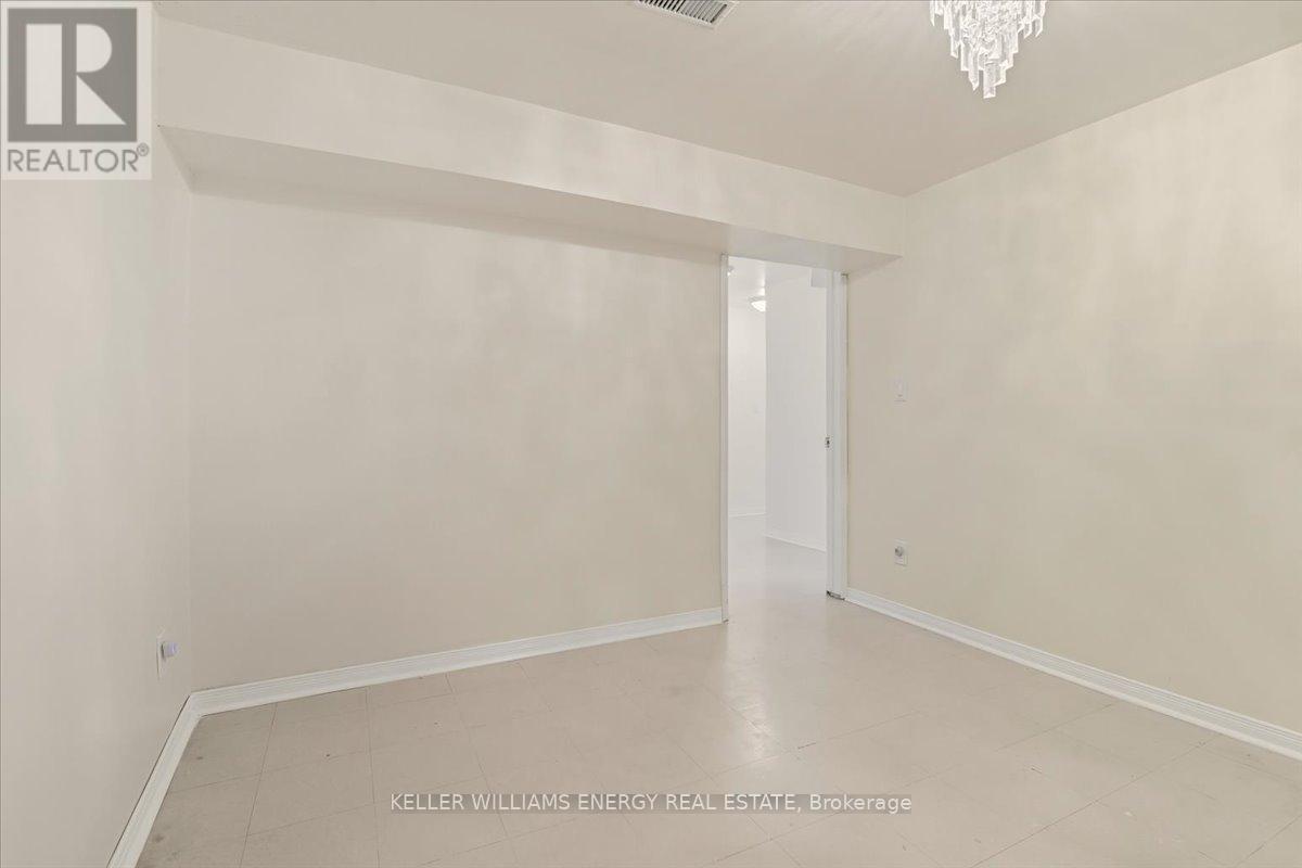 990 Glenbourne Drive, Oshawa, Ontario  L1K 2P9 - Photo 15 - E12363069
