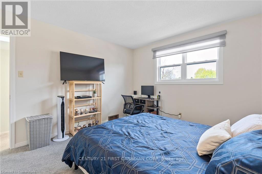 276 Blue Forest Place, London North, Ontario  N6G 4H7 - Photo 29 - X12403274
