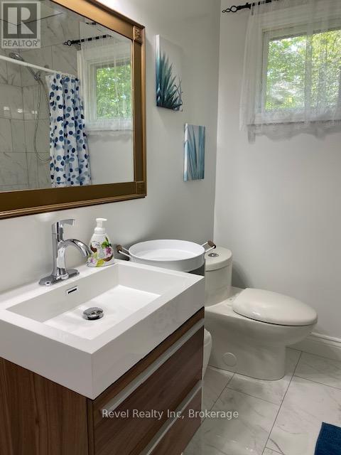 28 Lannan Drive, Tiny, Ontario  L9M 0H3 - Photo 12 - S12405970