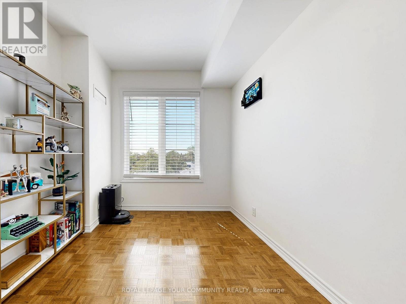 220 - 9519 Keele Street, Vaughan, Ontario  L6A 4A2 - Photo 18 - N12404993