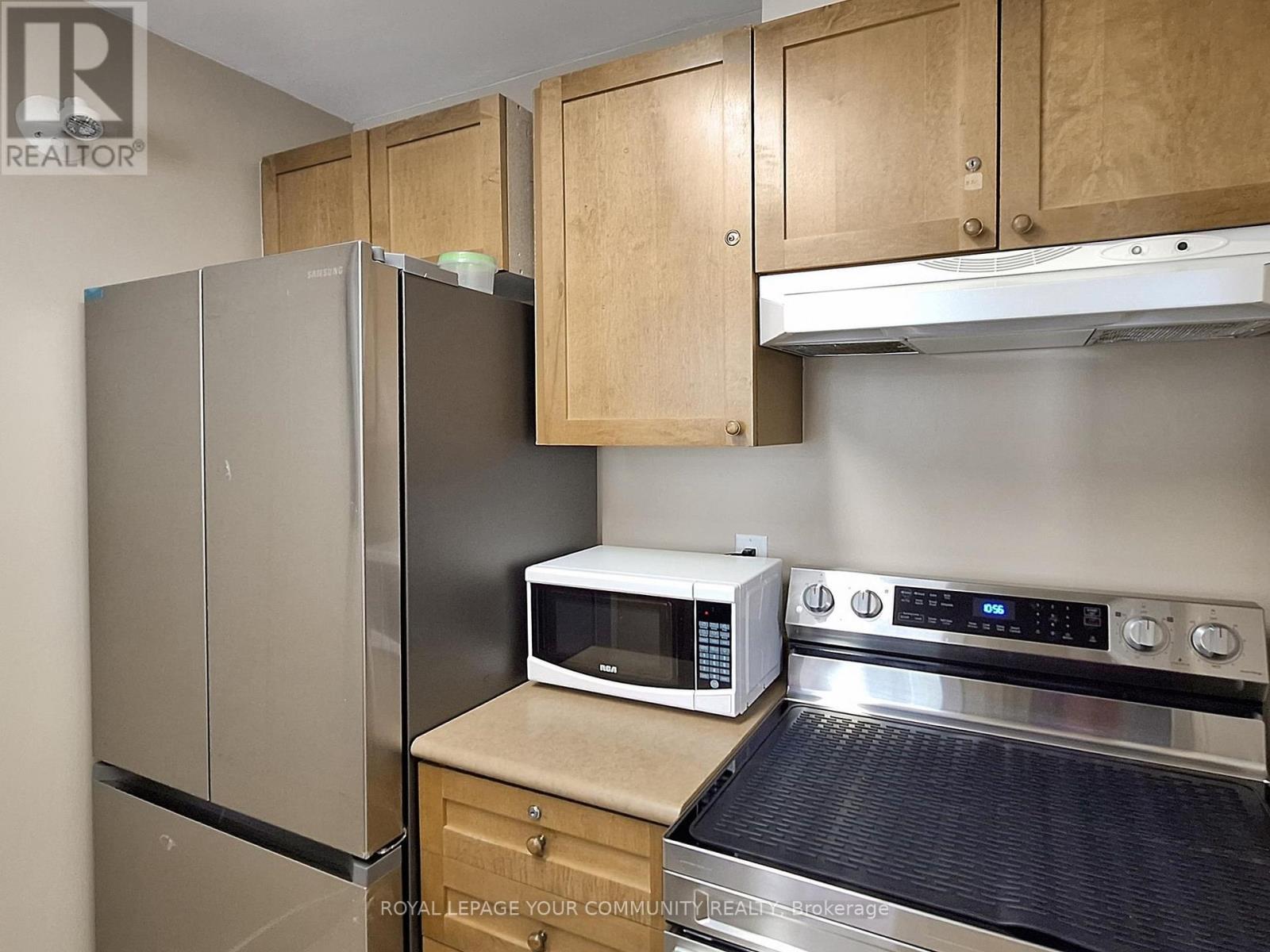 220 - 9519 Keele Street, Vaughan, Ontario  L6A 4A2 - Photo 24 - N12404993