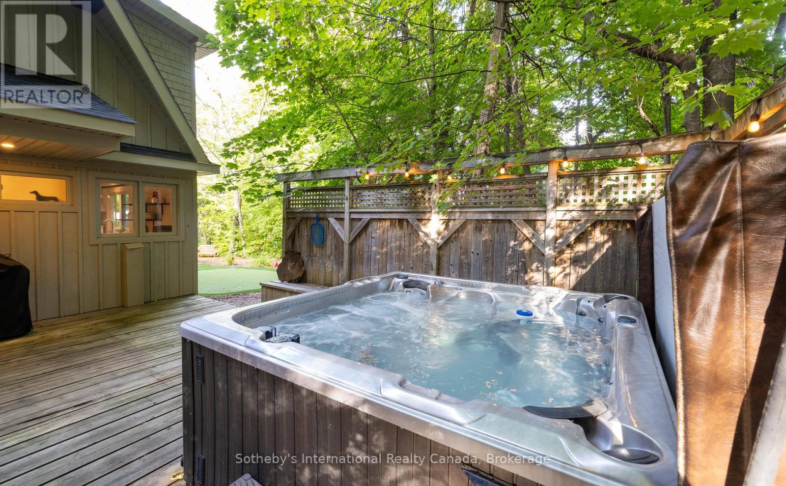 131 Kitzbuhl Crescent, Blue Mountains, Ontario  L9Y 0S5 - Photo 35 - X12405955