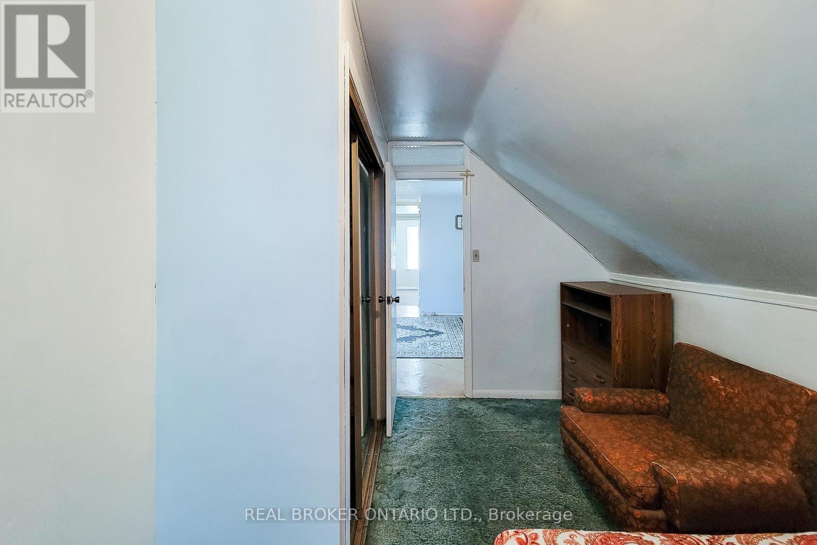5685 Robinson Street, Niagara Falls, Ontario  L2G 2B1 - Photo 27 - X12397289