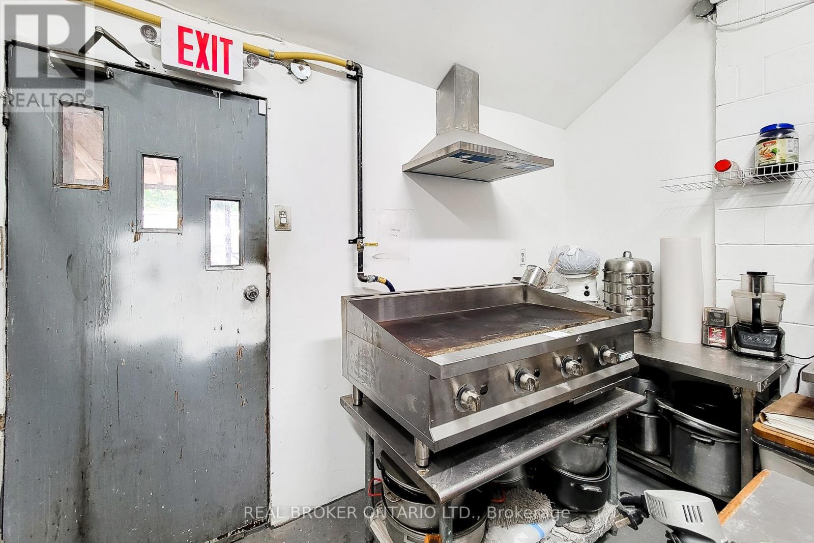 5685 Robinson Street, Niagara Falls, Ontario  L2G 2B1 - Photo 41 - X12397289