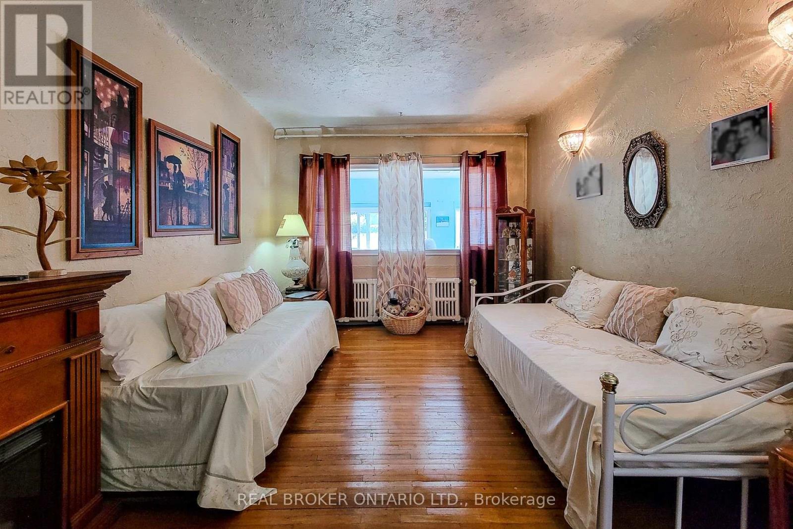 5685 Robinson Street, Niagara Falls, Ontario  L2G 2B1 - Photo 8 - X12397289
