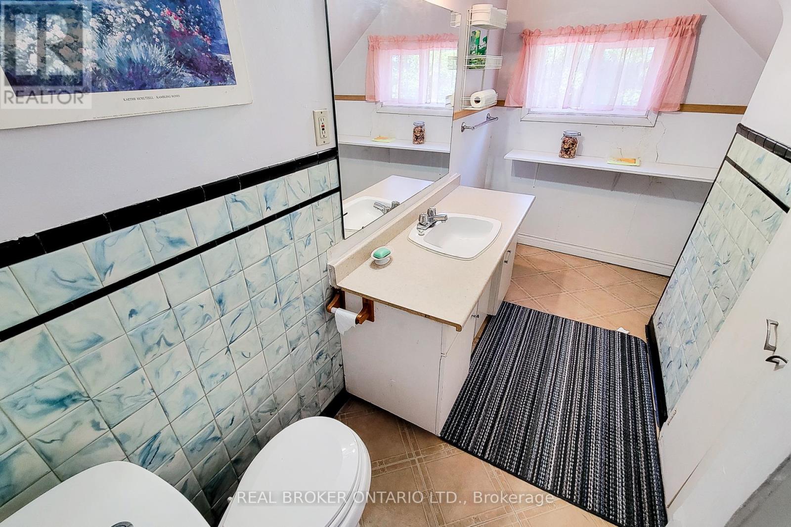 5685 Robinson Street, Niagara Falls, Ontario  L2G 2B1 - Photo 28 - X12397289