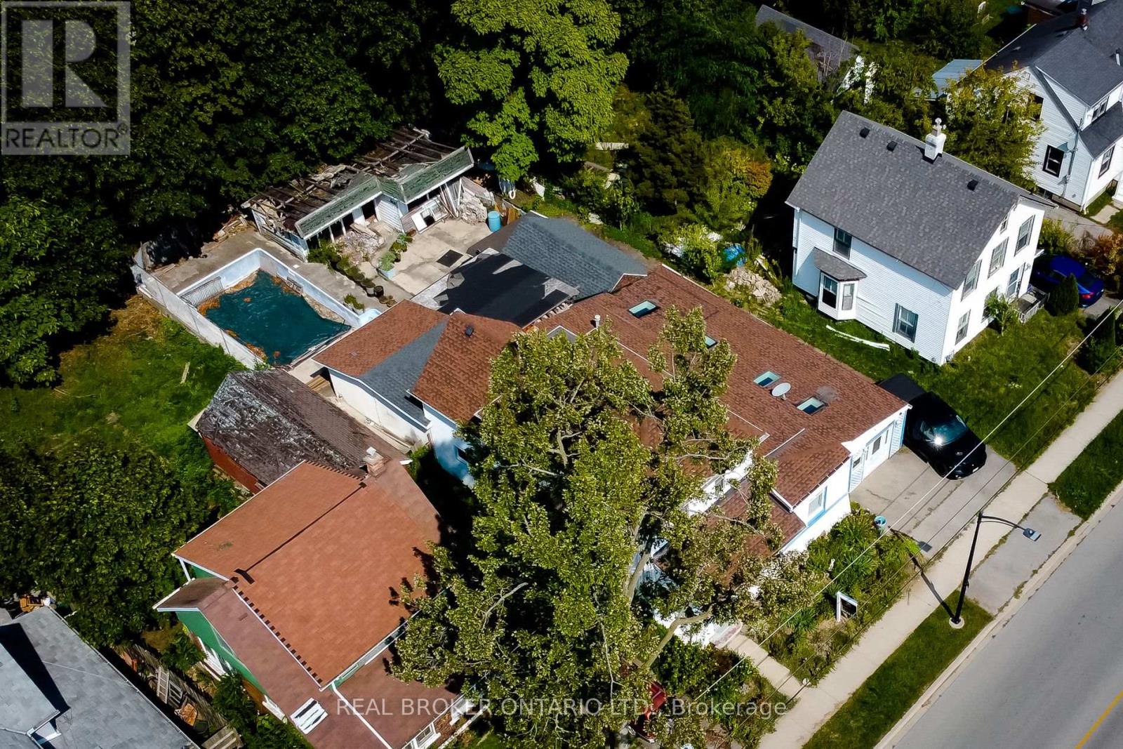 5685 Robinson Street, Niagara Falls, Ontario  L2G 2B1 - Photo 44 - X12397289