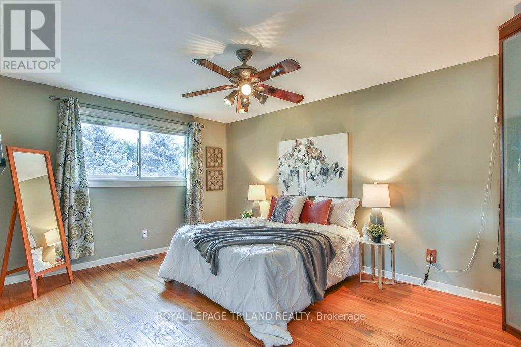 41 Fox Mill Court, London South, Ontario  N6J 2B7 - Photo 20 - X12405931