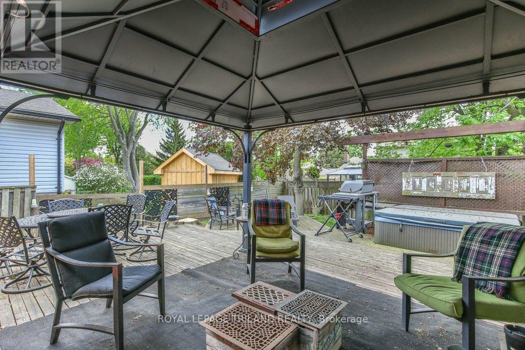41 Fox Mill Court, London South, Ontario  N6J 2B7 - Photo 43 - X12405931