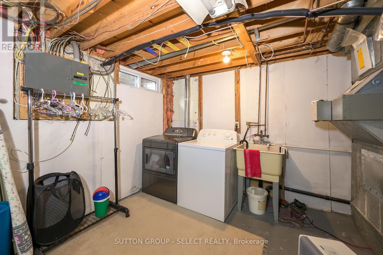 716 Fanshawe Park Road E, London North, Ontario  N5X 2B9 - Photo 31 - X12406036
