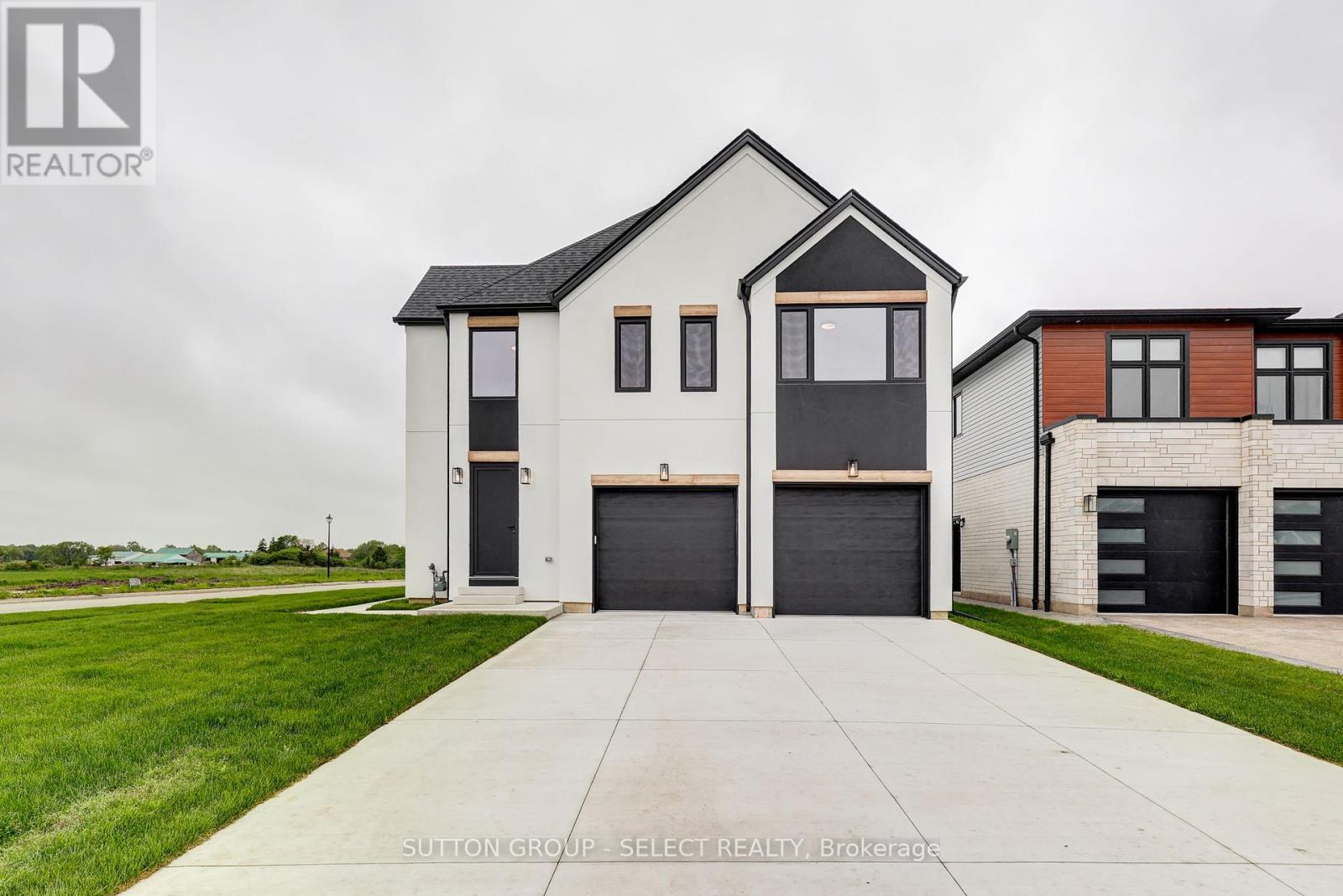 2 Five Stakes Street, Southwold, Ontario  N5P 3T2 - Photo 3 - X12406101