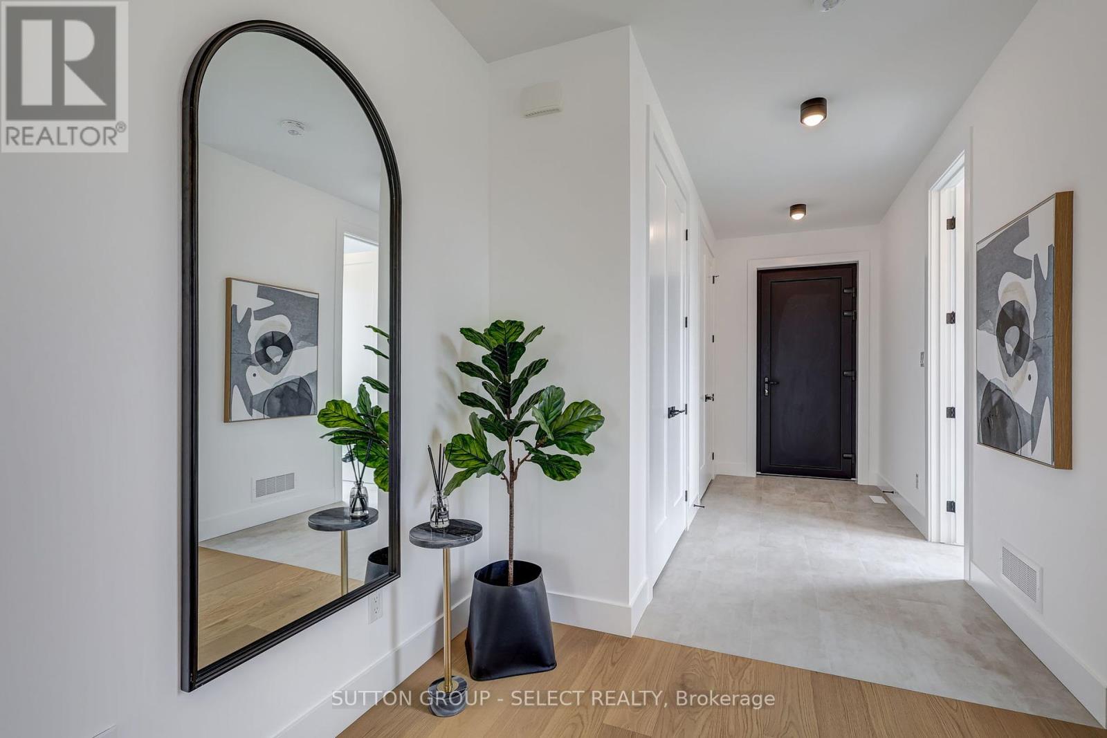 2 Five Stakes Street, Southwold, Ontario  N5P 3T2 - Photo 7 - X12406101