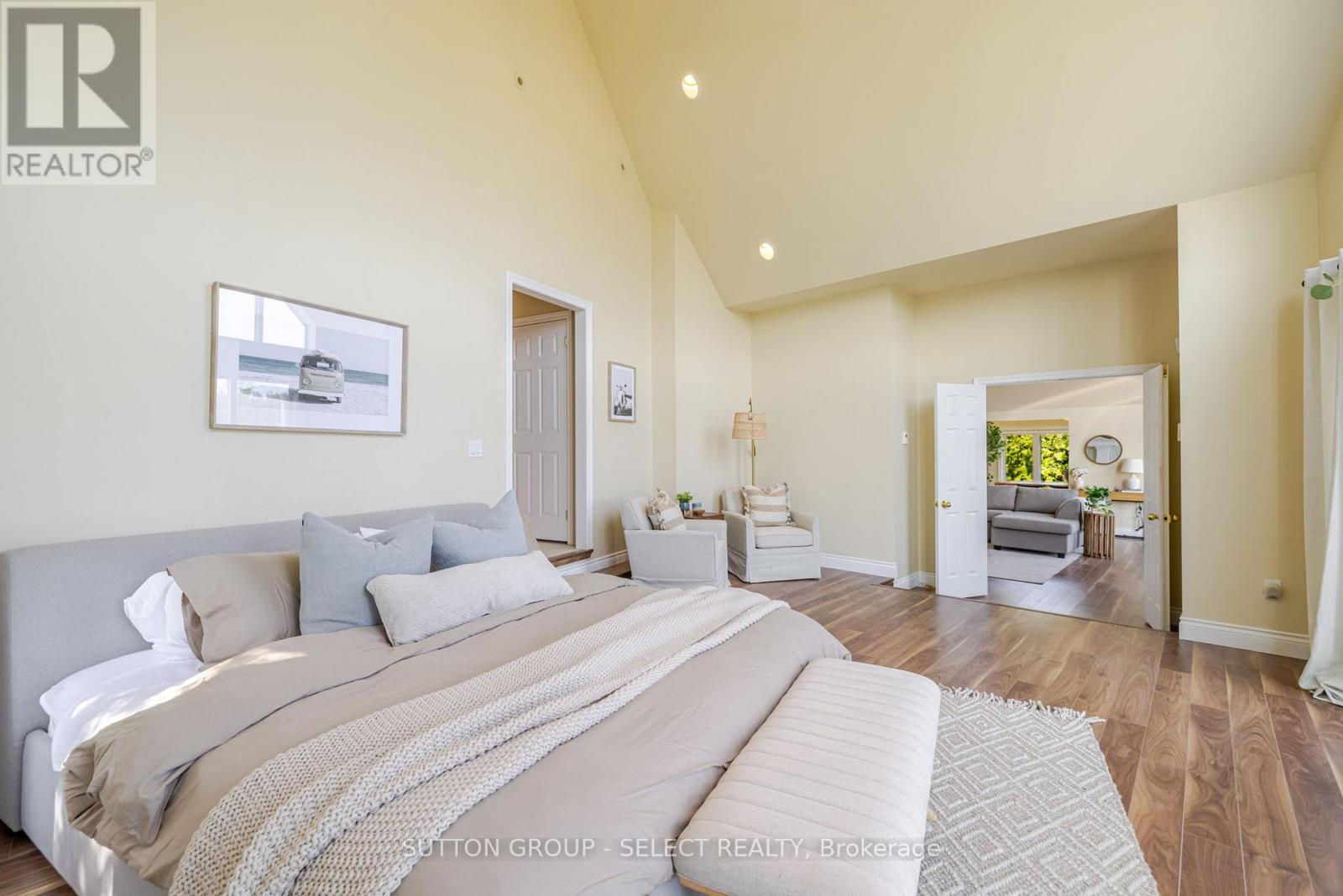 7474 Riverside Drive, Lambton Shores, Ontario  N0M 2L0 - Photo 20 - X12406112