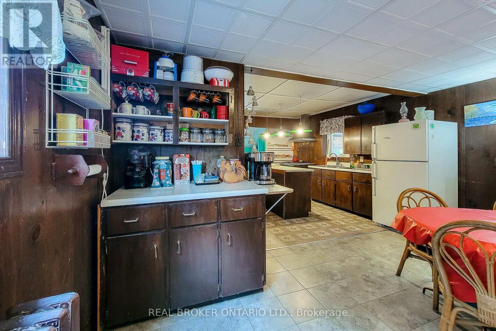 5685 Robinson Street, Niagara Falls, Ontario  L2G 2B1 - Photo 14 - X12397289
