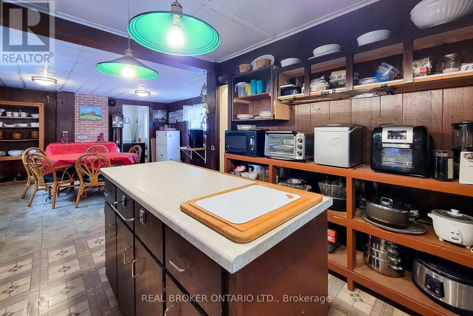 5685 Robinson Street, Niagara Falls, Ontario  L2G 2B1 - Photo 16 - X12397289