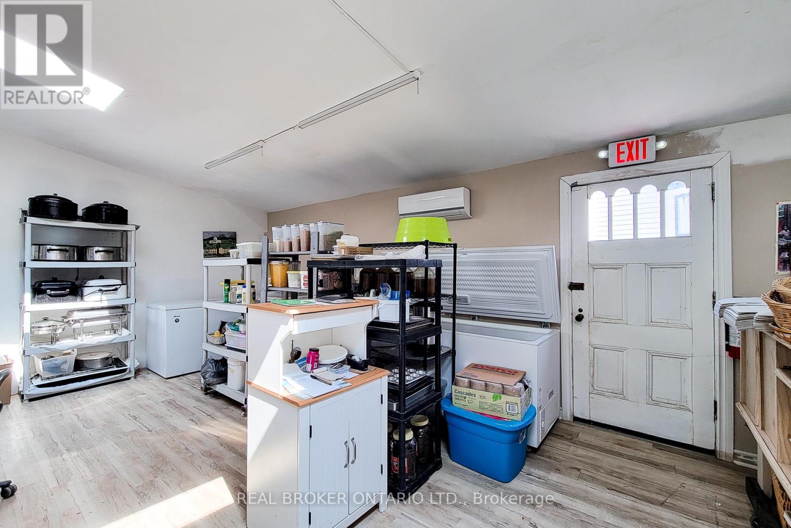 5685 Robinson Street, Niagara Falls, Ontario  L2G 2B1 - Photo 39 - X12397289