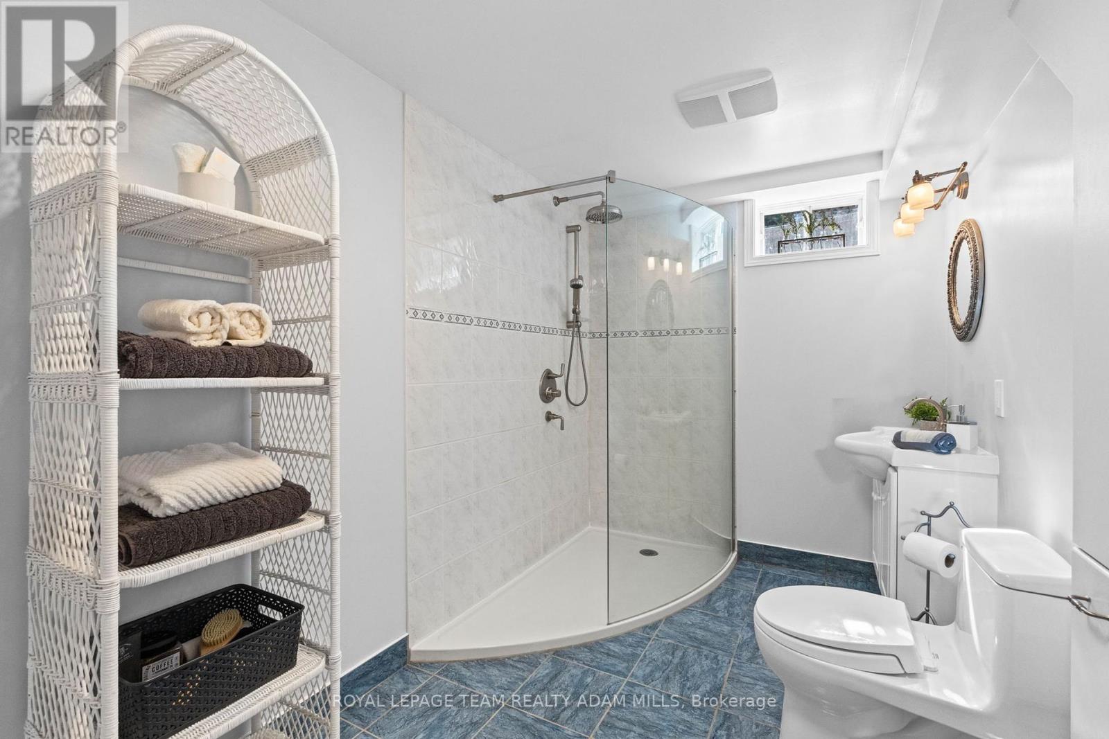 3 Domus Crescent, Ottawa, Ontario  K2H 6A3 - Photo 24 - X12405923