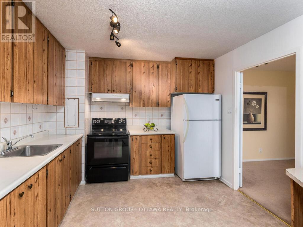 203 - 2951 Riverside Drive, Ottawa, Ontario  K1V 8W6 - Photo 16 - X12405924