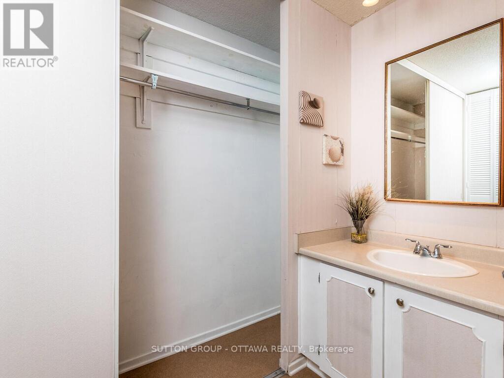 203 - 2951 Riverside Drive, Ottawa, Ontario  K1V 8W6 - Photo 23 - X12405924