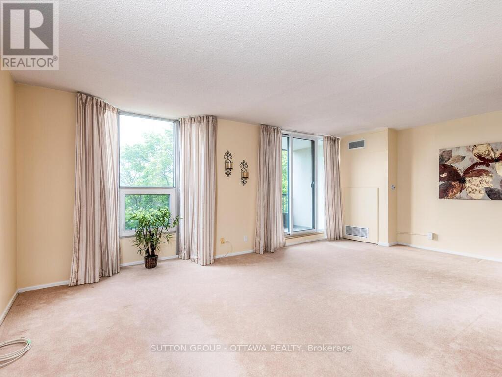 203 - 2951 Riverside Drive, Ottawa, Ontario  K1V 8W6 - Photo 6 - X12405924
