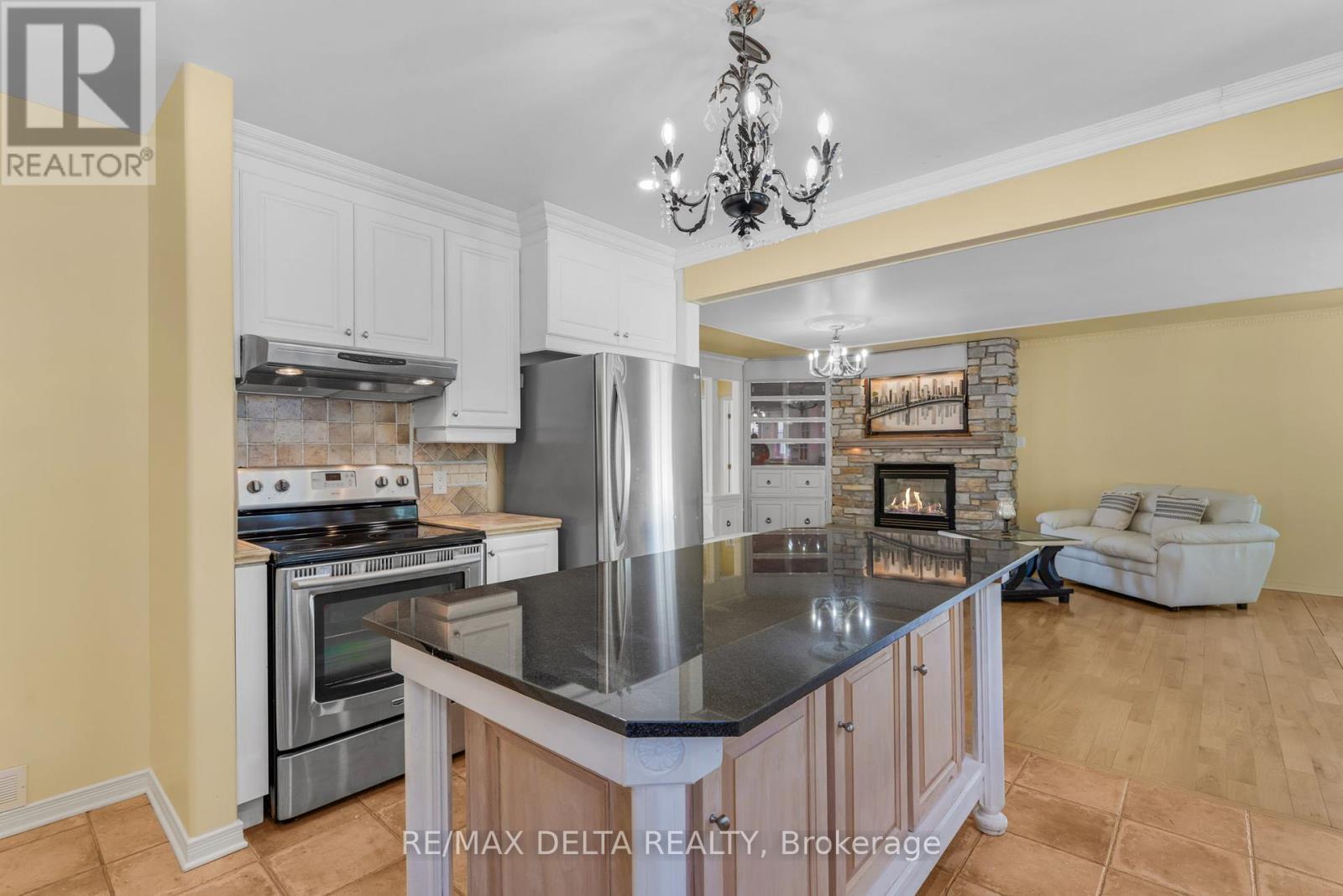 380 Albert Street, Hawkesbury, Ontario  K6A 3J8 - Photo 11 - X12405944
