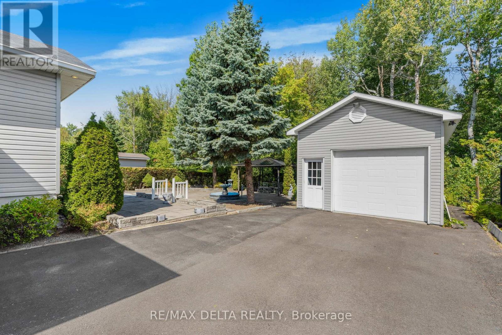 380 Albert Street, Hawkesbury, Ontario  K6A 3J8 - Photo 30 - X12405944