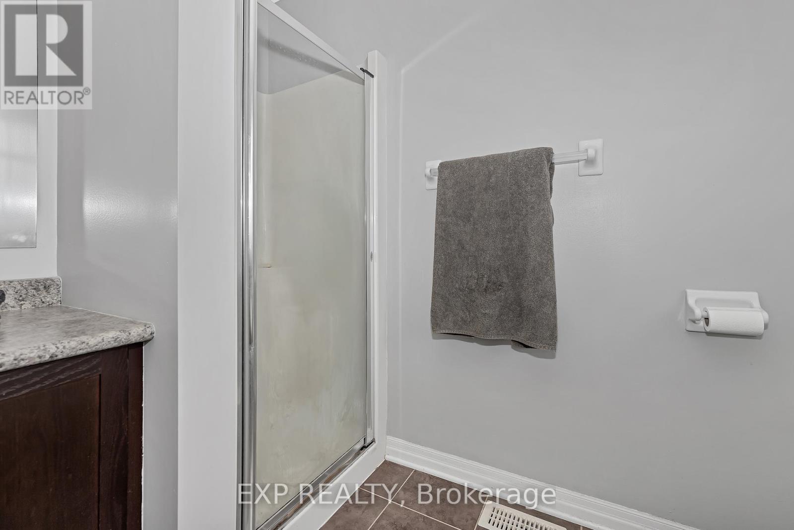 503 Knotridge Street N, Ottawa, Ontario  K1W 0A8 - Photo 21 - X12406102